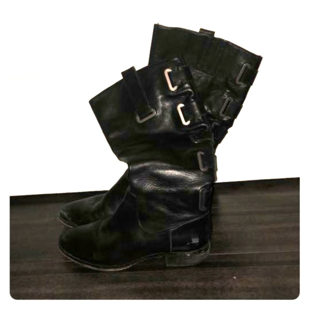 Black boots with silver details